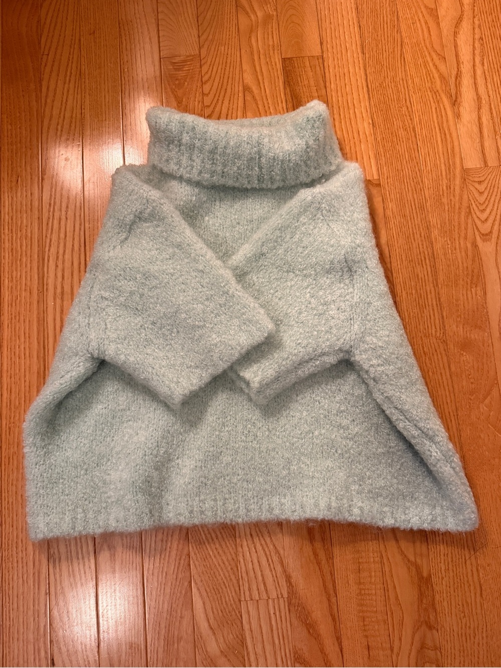 Mint Green Women’s Turtleneck Sweater